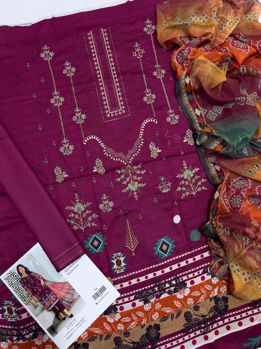 3 Pcs Women's Unstitched Printed Suit